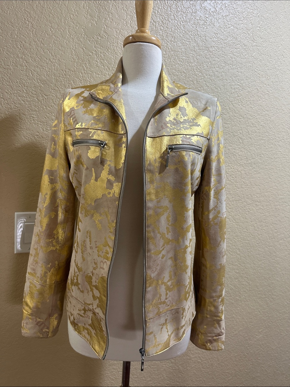 Women's Genuine Leather Gold-Print Zip Front Jacket size Medium